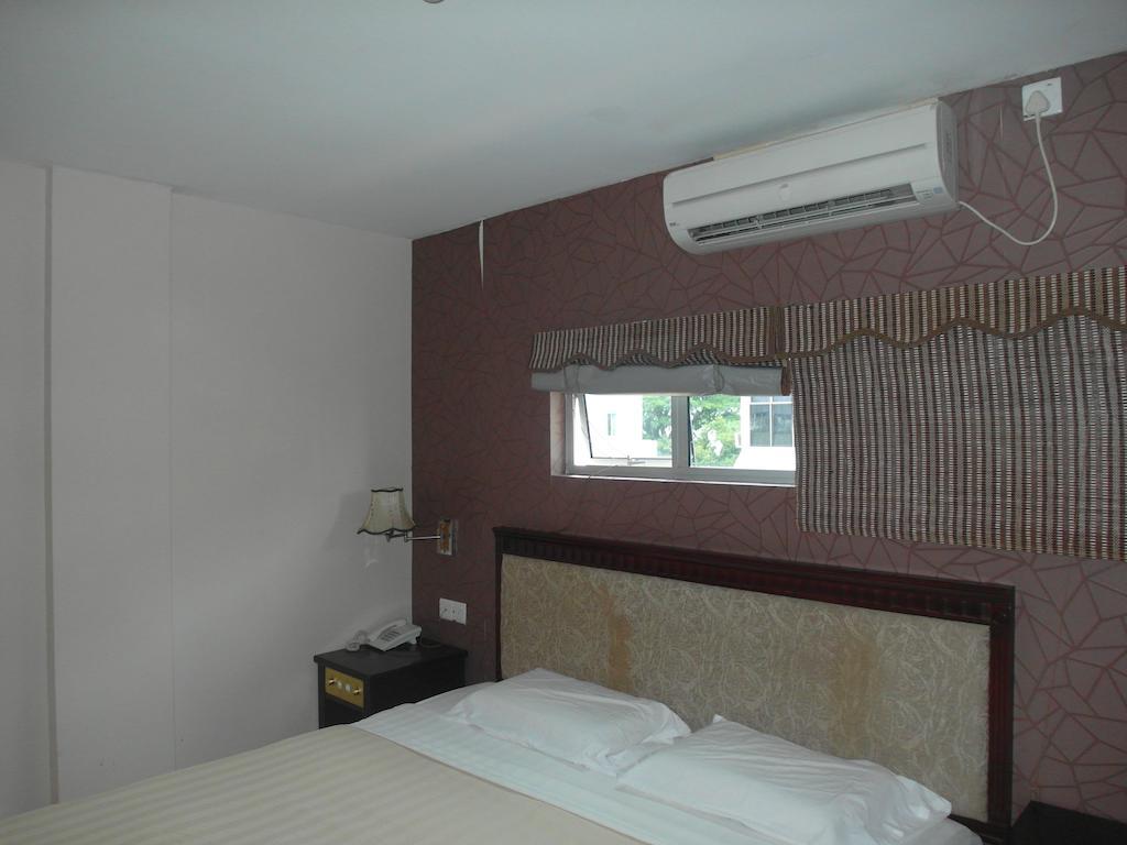 Dragon Inn Miri Pokój zdjęcie